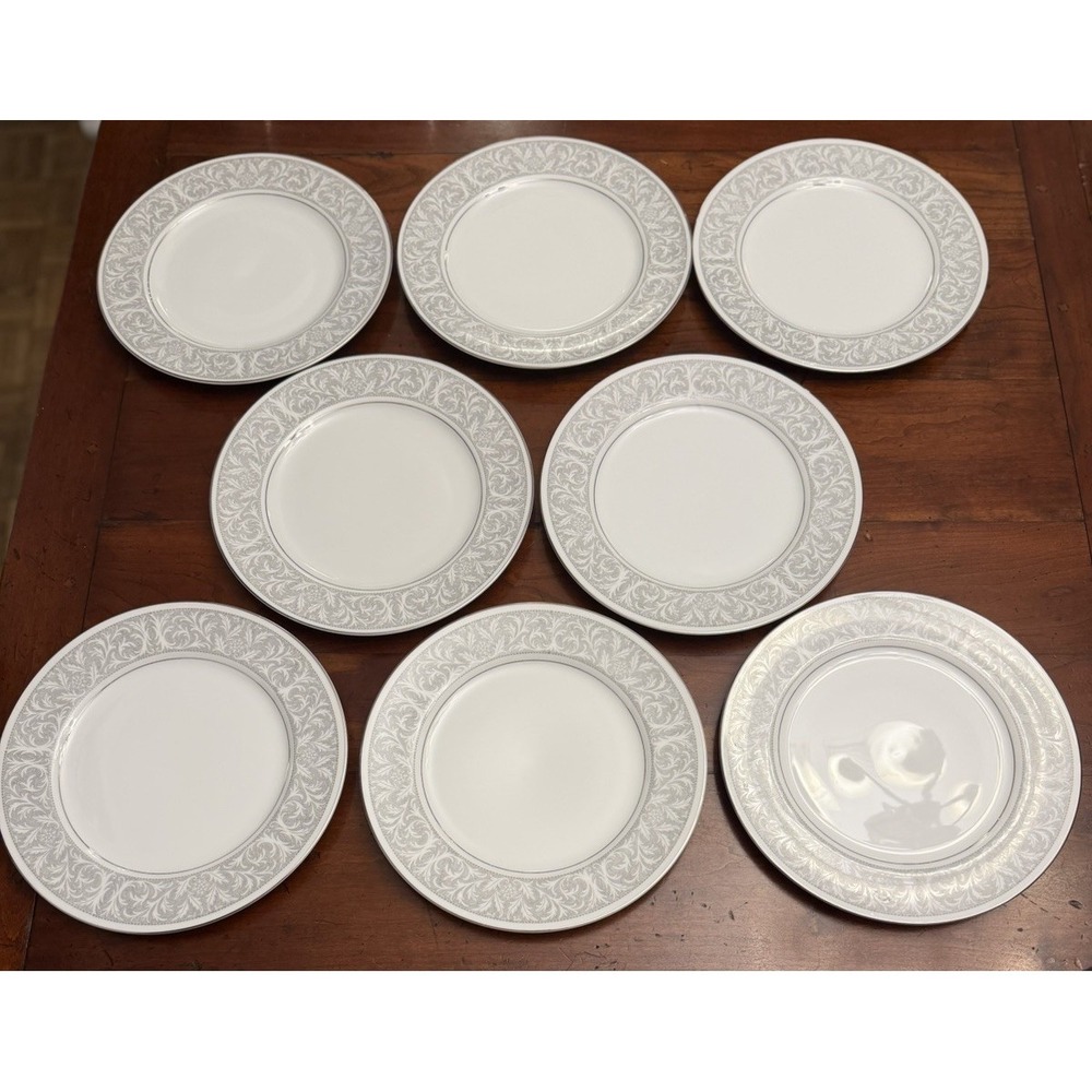 Vintage Mikasa Winthrop 5401 Dinner Plates 10.5" Set of 8 Japan Platinum Trim